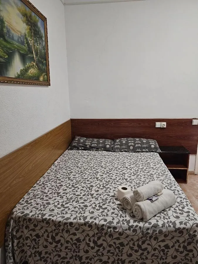Hostal Sol Celeste 료렛 드 마르 0*,