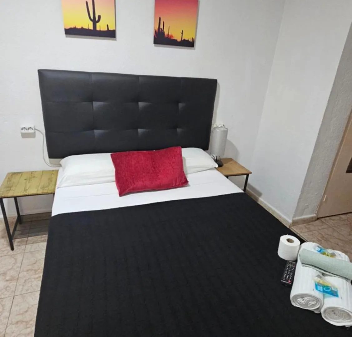Affittacamere Hostal Sol Celeste Lloret de Mar